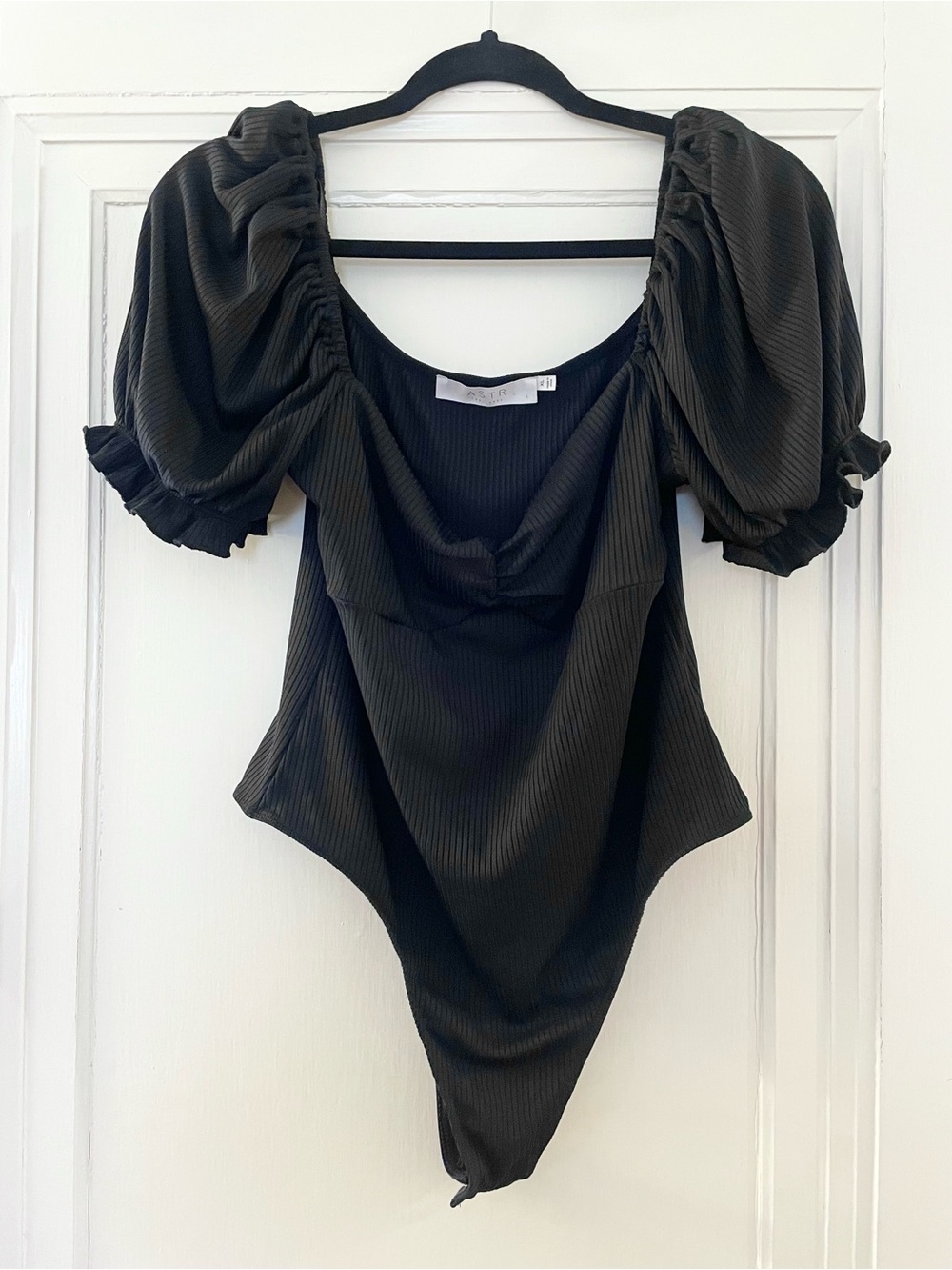 ASTR The Label Black Ribbed Puff Sleeve Bodysuit Size XL